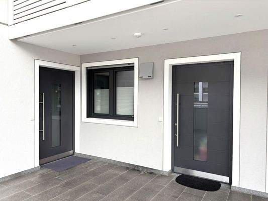 Nordseite Eingang Wo 5 & Wo 6