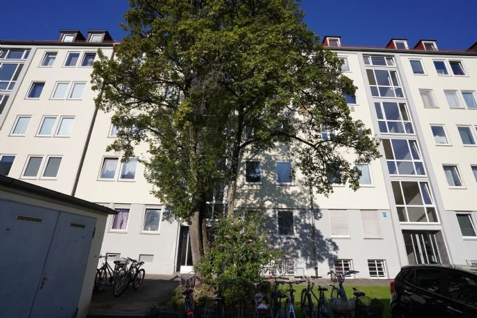 Neuhausen - top kernsanierte Wohnung