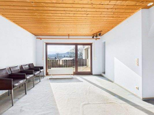 Familienfreundliches Zweifamilienhaus in Lebach