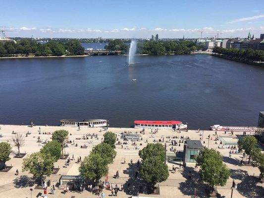 satellite-office-neuer-wall-10