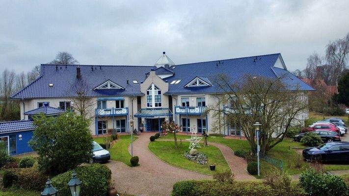 4. Außenansicht, Hauptgebäude 4b