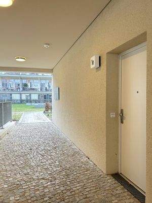 20240123_080342925_iOS