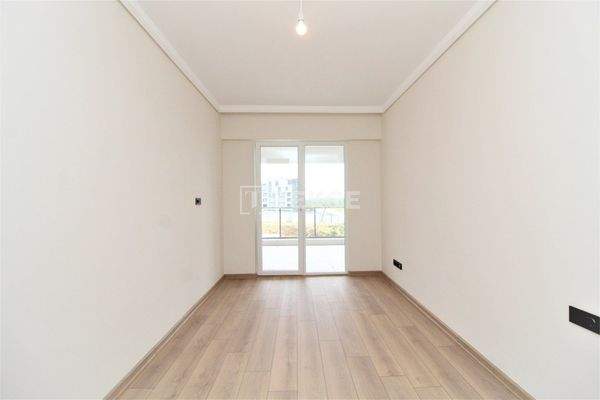 3-Bedroom Spacious Real Estate in a Calm Area in Bursa