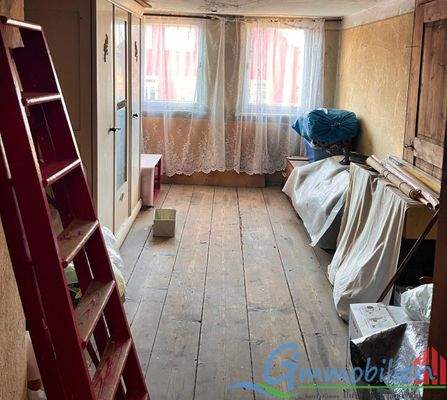 Dachboden-Möglichkeit zum Ausbau