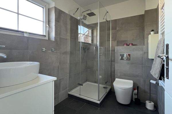 Badezimmer Einheit 2