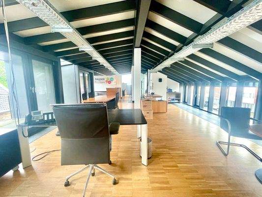 Büro III Hauptgebäude