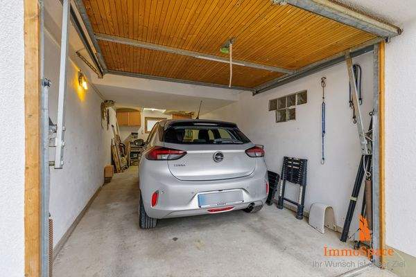 Einzelgarage integriert in das (Neubau) Haus