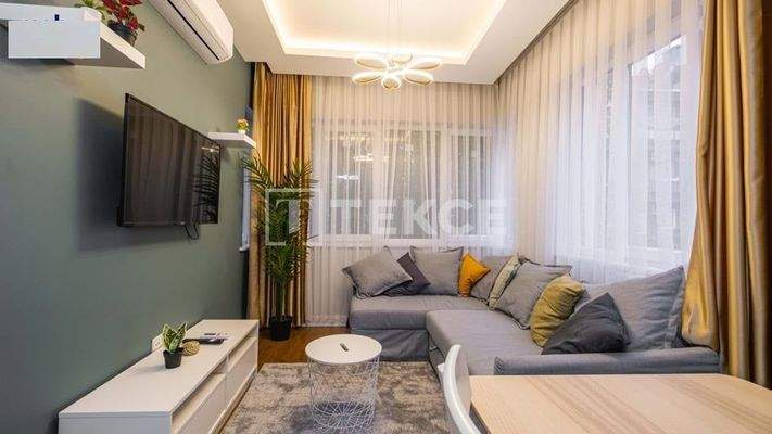 Whole Building in a Corner Position in Istanbul Fatih