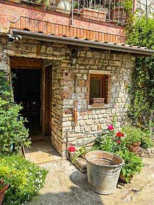 Front des Hauses2.jpg