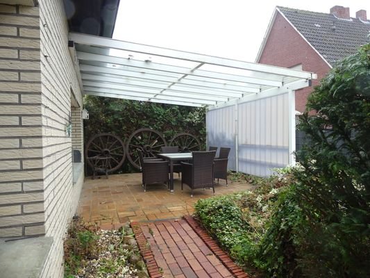 überdachte Terrasse