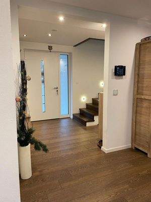 Eingang mit SmartHome-Zentrale