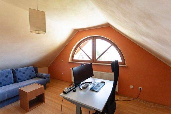 Studio im Spitzboden 