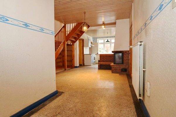 Eingangsbereich u. Flur