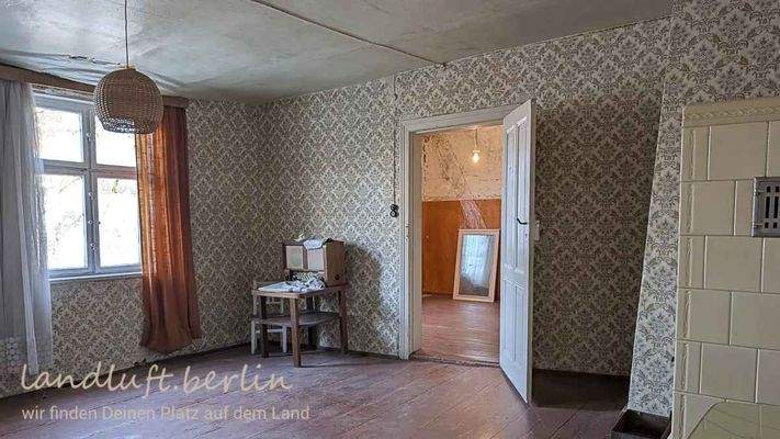 Lehnschulzenhaus OG Blick von Raum 10 in Raum 11.jpg