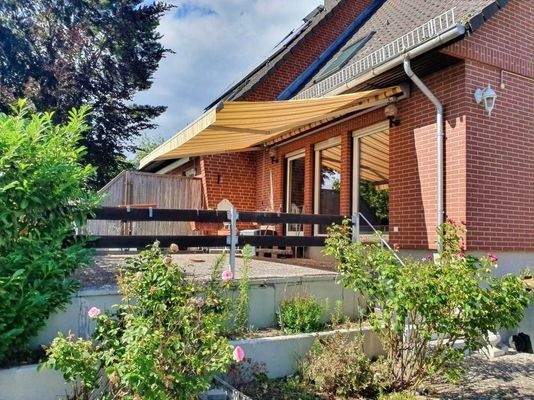 Terrasse mit Markise