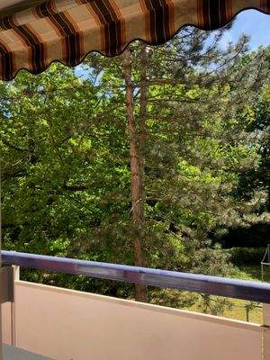 16. Balkonblik Hinterhaus.jpg