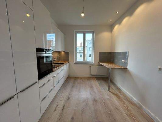 Gehobene Einbauküche