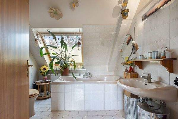 Vollbad im Obergeschoss