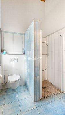 1. OG Badezimmer 1 1