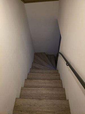 gefliester-Kellerbereich