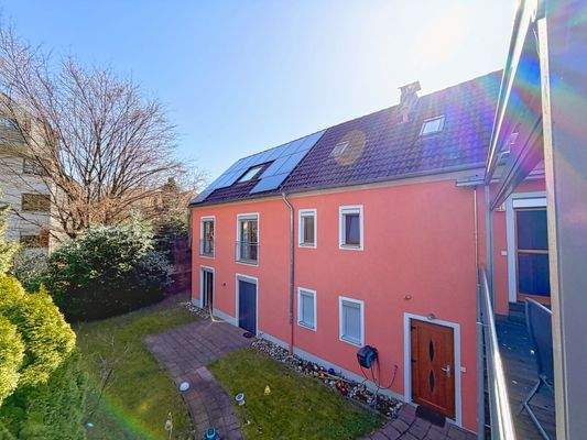 OG: Dachterrasse & Garten