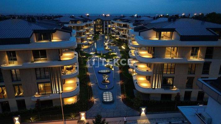 Apartments in a Project Close to the Coast in İstanbul