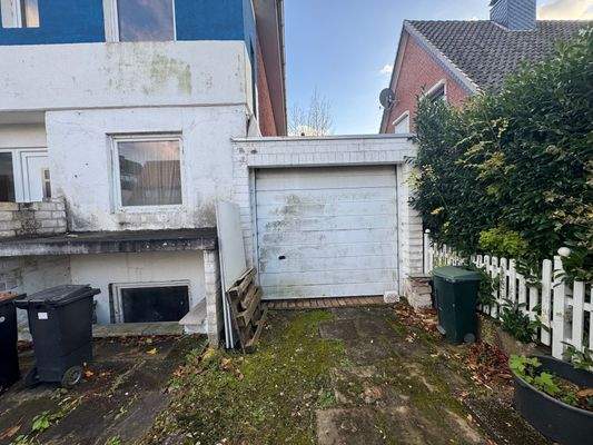 Außenansicht Garage.jpg