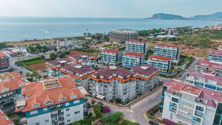 Elegant Furnished Property 200 M from the Sea in Alanya Kestel