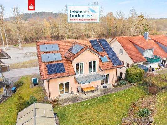 Südansicht von gepflegtem Wohnhaus