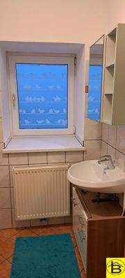 87ef0fbb-43e2-4230-9