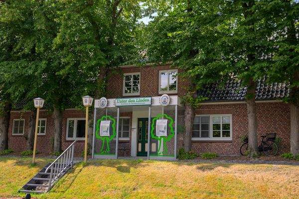 Hauseingang mittig.jpg