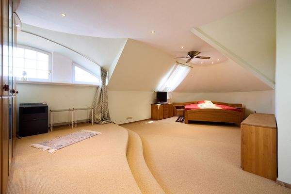 Luxuriöses Schlafzimmer mit Bad on Suite