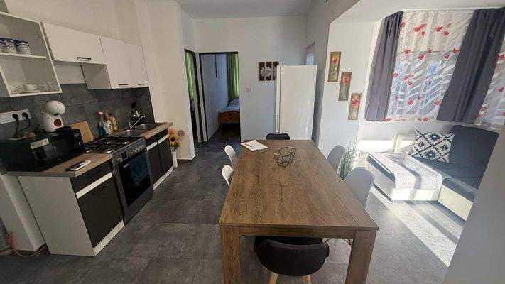 att.2Zn77C-8gmOqDNR_jr7hTpGK549RQQrb_RWSCAs4_aQ.JP