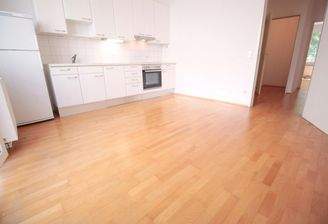 Küche mit Essbereich