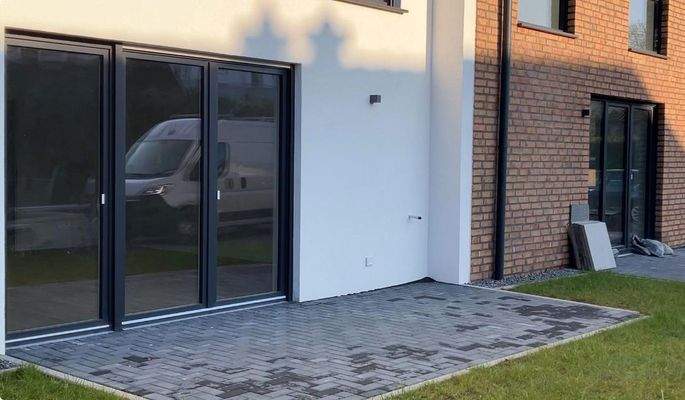 Terrasse mit eigenem Garten