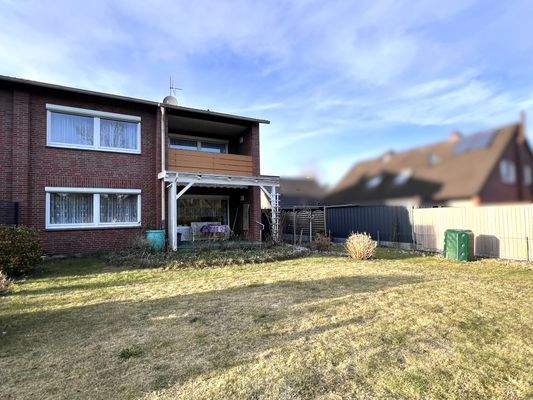 Garten mit Blick auf die Terrasse
