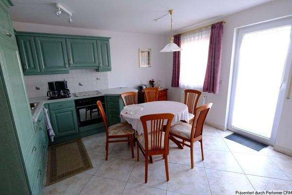 Küche und Essbereich