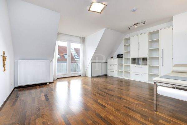 Schlafzimmer mit Balkon