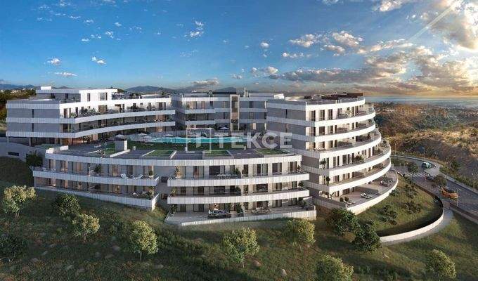 Impressive Views Apartments with Extensive Terraces in Estepona