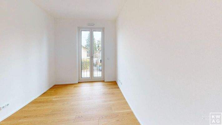 6_Bedroom-Defurnished (1).jpg