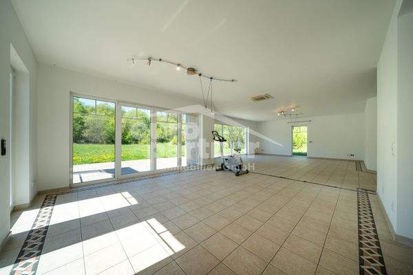 Ausstellung III, Ansicht I