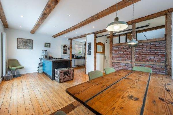 DI - Forbes Global Properties