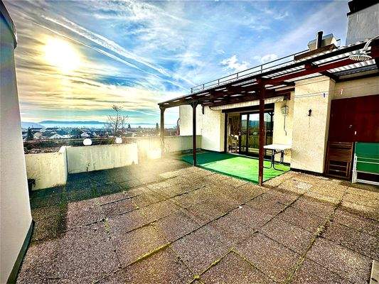 Dachterrasse mit Panoramablick