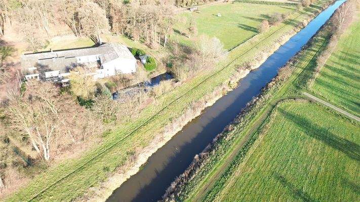 in direkter Flusslage