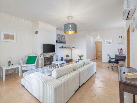 Cluttons_Algarve_RealEstate_Apartament_Vilamoura