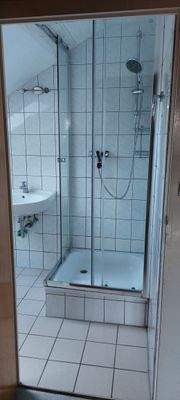 Duschbad im Dachgeschoss