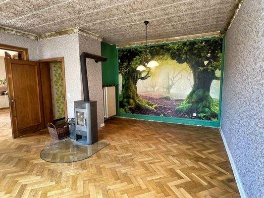 Wohnzimmer mit Kamin