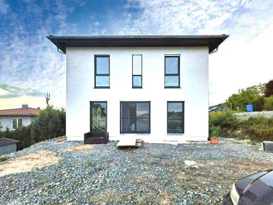 Außenansicht-Terrasse und Garten