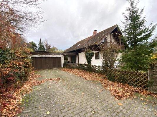 Blick auf den Hauszufahrtsbereich