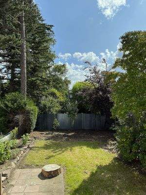 Garten mit Blick ins Grüne